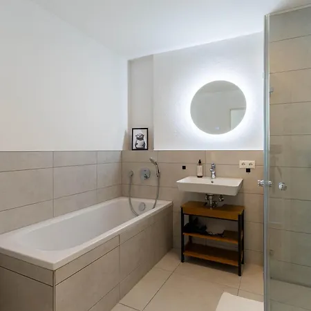Casavia Bb01 Mit Parkplatz Bis Zu 7 Personen, Zentral Apartament Böblingen